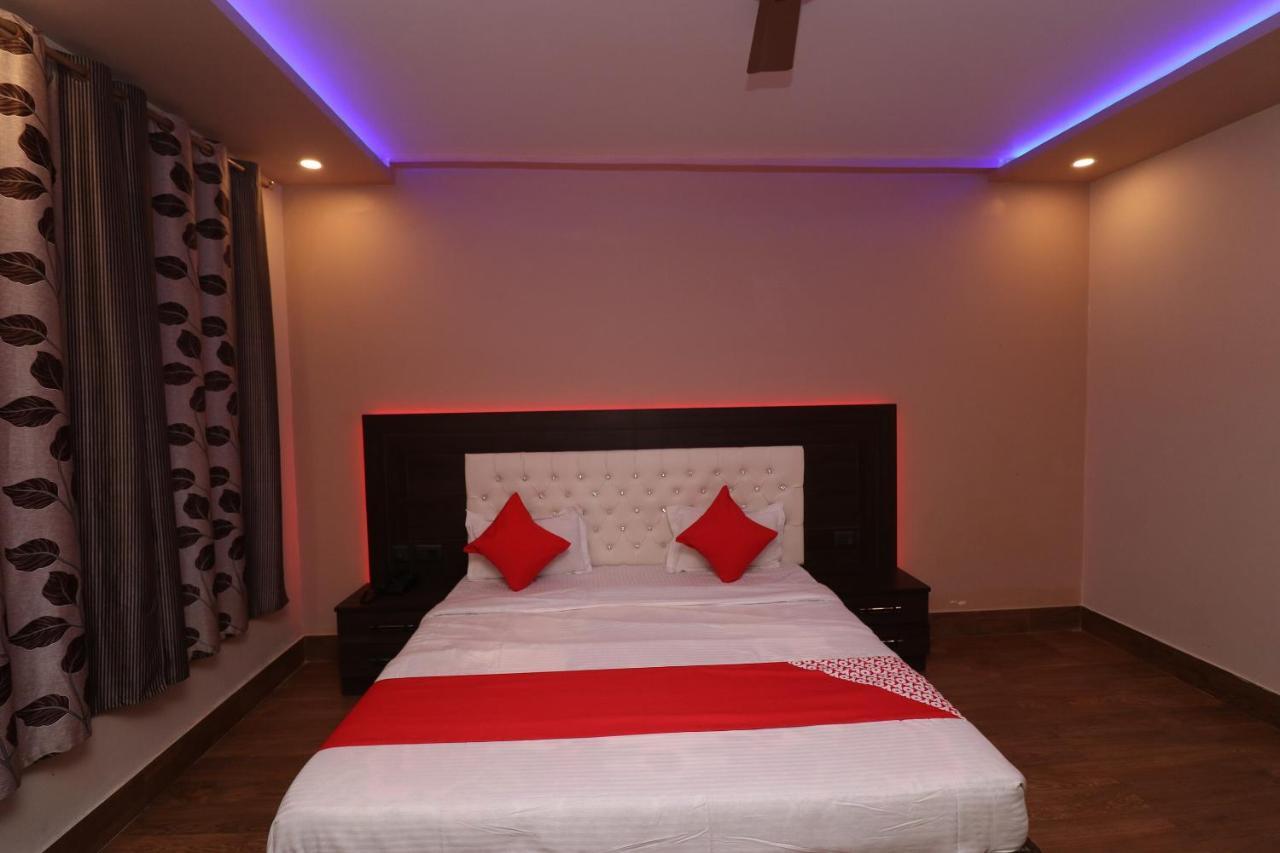 Oyo 33387 Laxmi Lawn And Resort Suite Lucknow Exterior photo